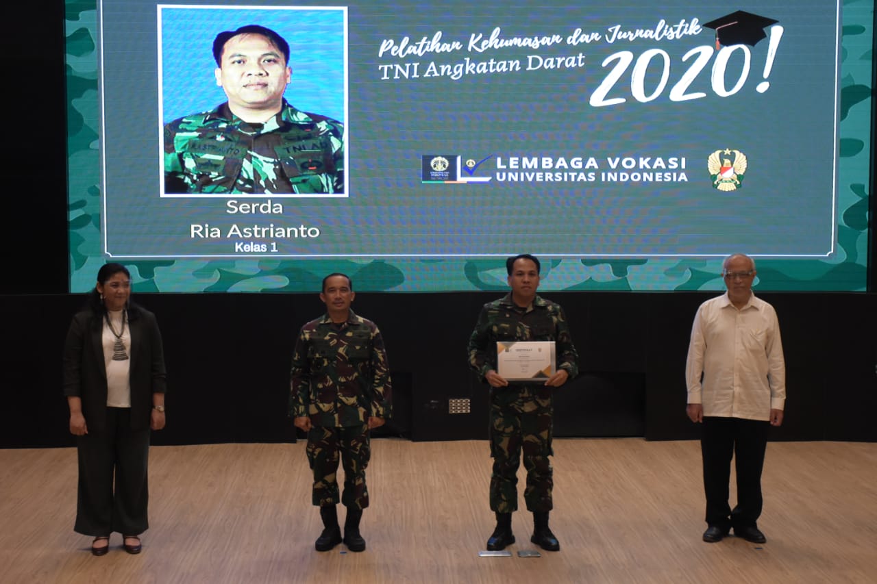 Pelatihan Kehumasan Dan jurnalistik, Serda Ria Astrianto Juara 1 Peserta Terbaik Kelas 